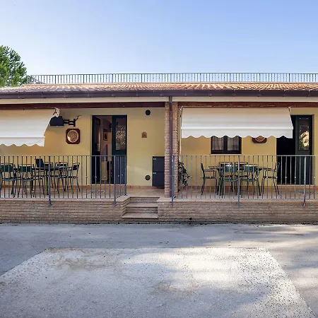 Kompleks wypoczynkowy Salinello Village *